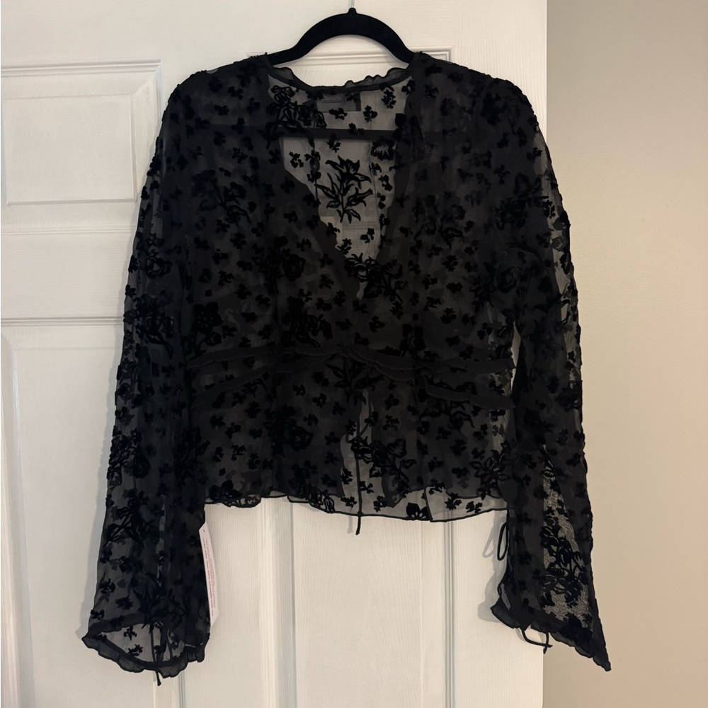 Realisation Par THE ANAÏS size L Sheer Black Floral Lace Tie-Front Top - Picture 5 of 5